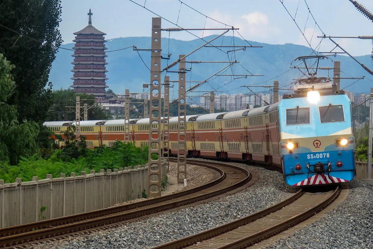 SS8 0078 bei Huaishuling (20180815142130), zur Veranschaulichung des Augustwetters