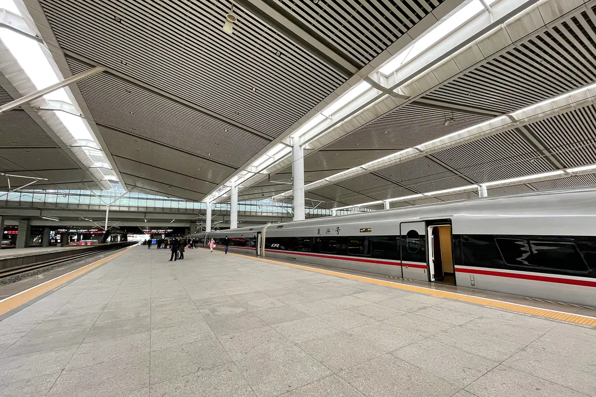 20201209 Train G666 at Platform 8 of Xi'anbei Railway Station, illustrating Where To Stay