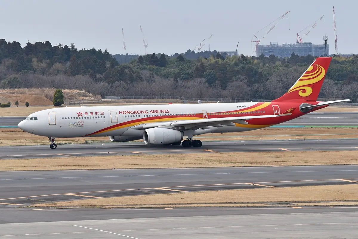 Airbus A330-343 ‘B-LNQ’ Hong Kong Airlines (48595118951)
