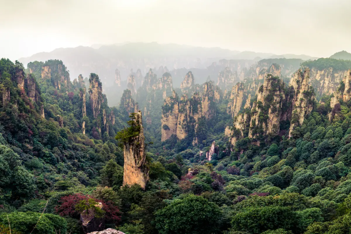 Zhangjiajie (17405916911), illustrating June