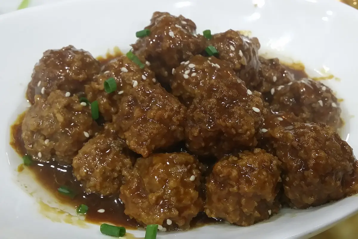 The "squirrel fish" dish of Suzhou served at a restaurant in Suzhou old town