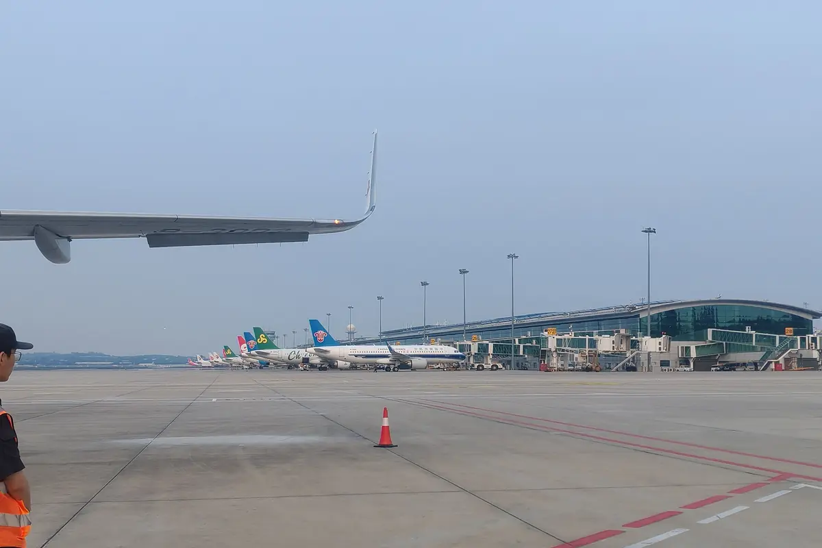 JA614J | Japan Airlines | Boeing 767-346(ER) | Dalian Zhoushuizi International Airport [DLC]
